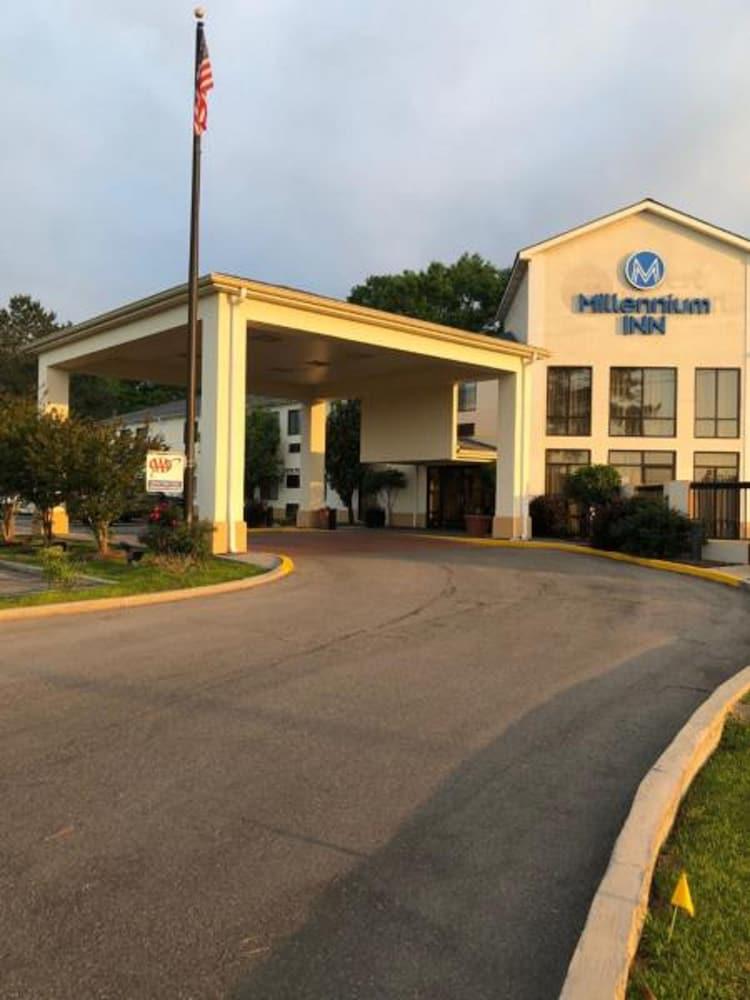 Millennium Inn Ellisville Exterior photo