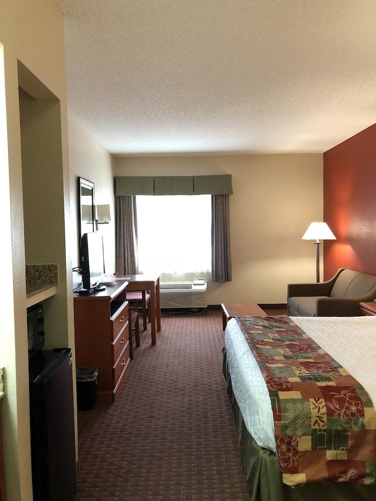 Millennium Inn Ellisville Exterior photo