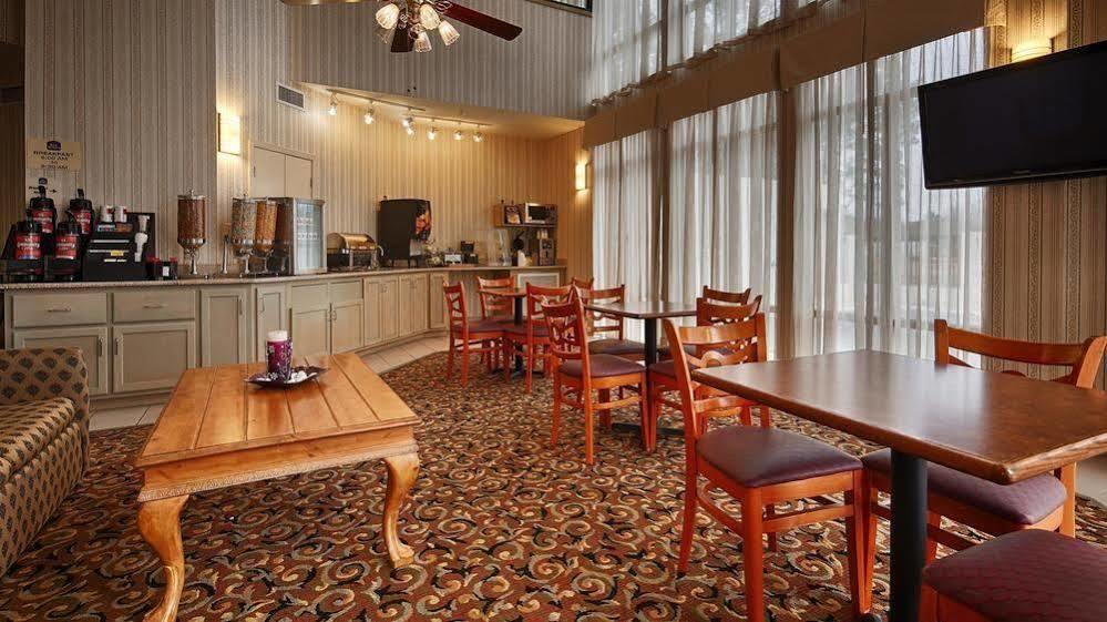 Millennium Inn Ellisville Exterior photo